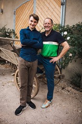 Zeige Details für 2021 Father and Son, Langenlonsheimer Bild von 2021 Father and Son, Langenlonsheimer